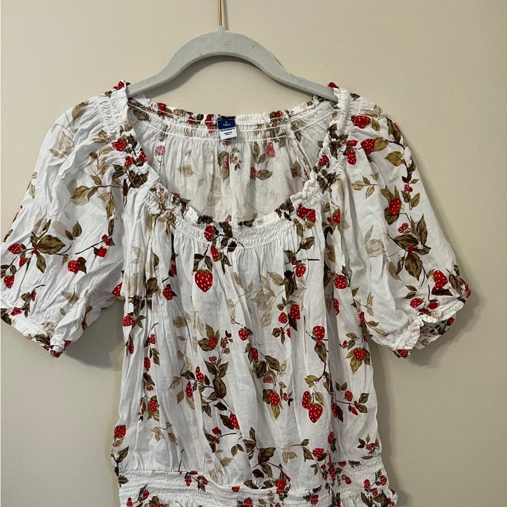 Old Navy Strawberry Print Top Peasant Blouse Size Small Tall